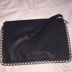 Black clutch